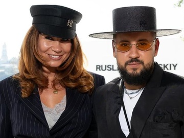 Монатік святкує 40-річчя: як дружина привітала його із ювілеєм