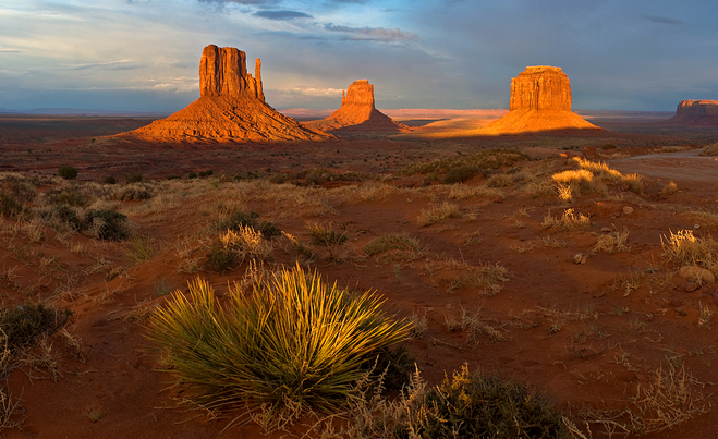 Долина монументів