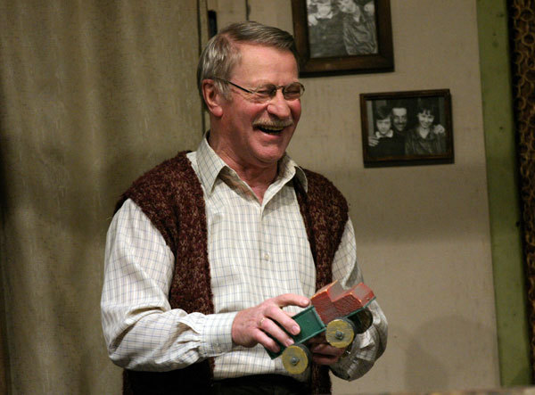 Краско с молодой невестой