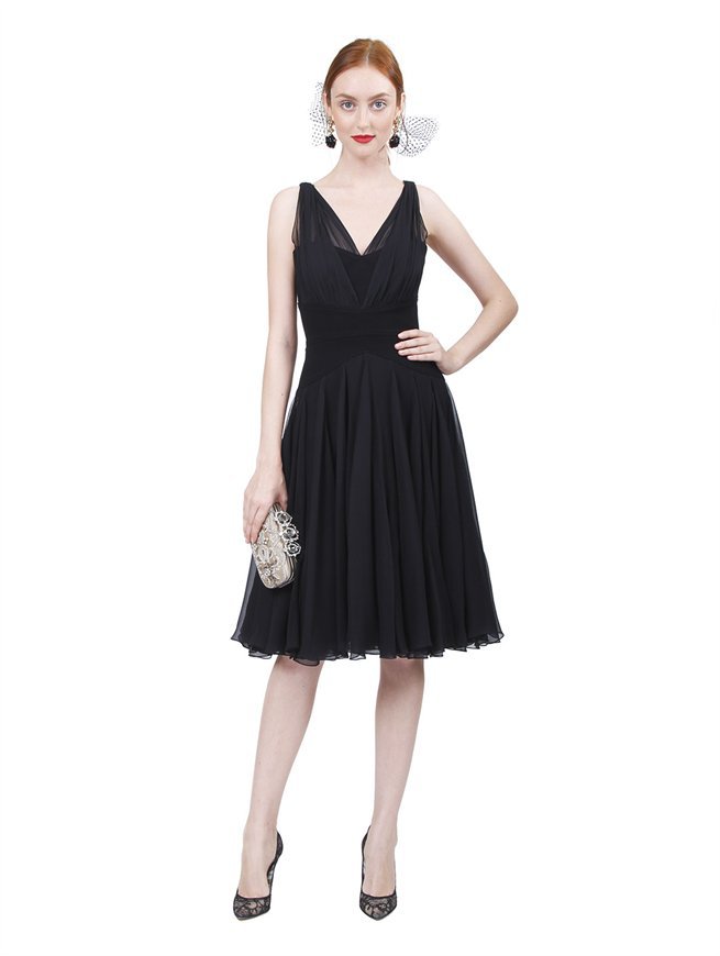 Однотонные платья