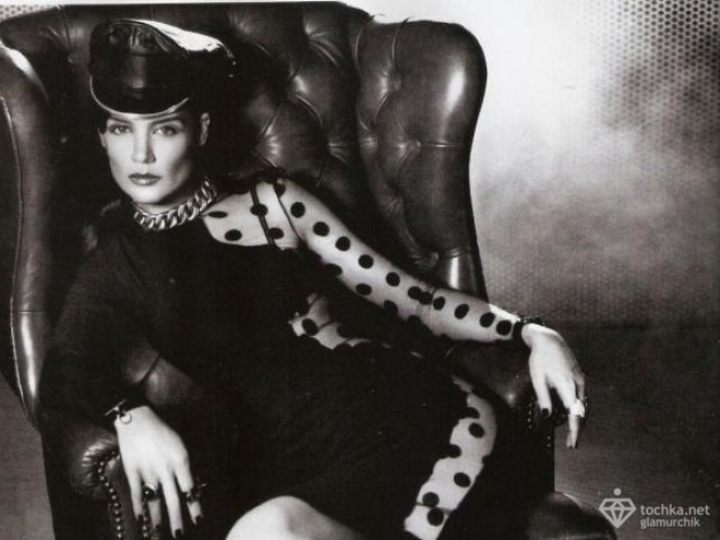 Кэти Холмс