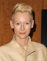 Тильда Свинтон