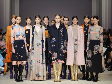 UFW: показ POUSTOVIT