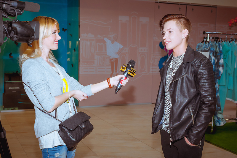 Соціально-культурний проект «Ukrainian Designers Corner» в Преміум Галереї «АТМОСФЕРА»