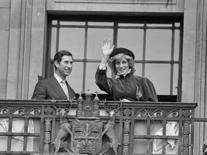 У Мережу злили особисті листи принцеси Діани, де вона описувала розлучення з Чарльзом