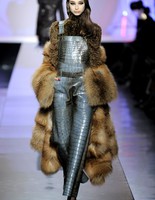 Жан Поль Готье пропагандирует роскошь