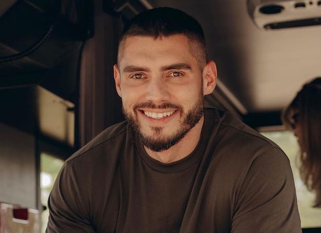 Нікіта Добринін запостив фото зі свого випускного, щоб привернути увагу до скандалу у його рідній школі