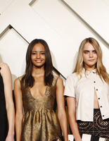 Кара Делевинь на вечеринке Burbery Кара Делевинь на вечеринке Burbery