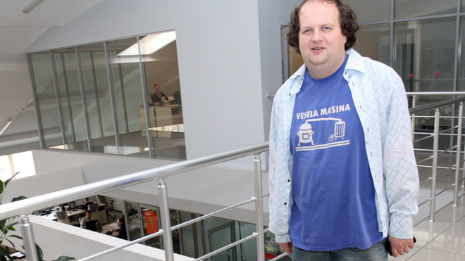 группа Тик, Виктор Бронюк