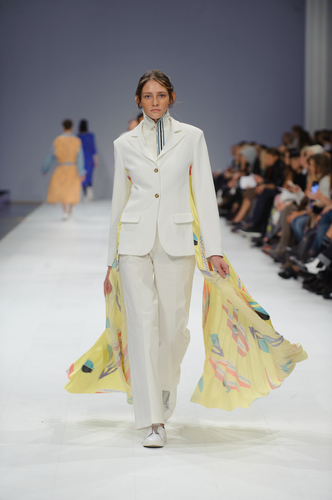 POUSTOVIT весна-лето 2017