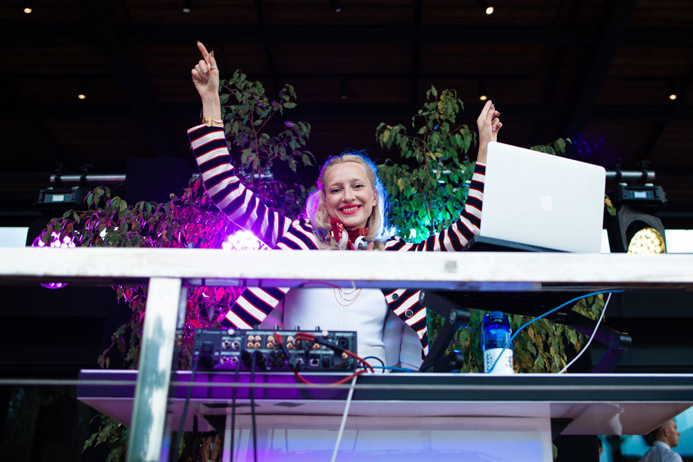 DJ Олімпія Вайтмусташ