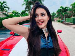 Анна Тринчер