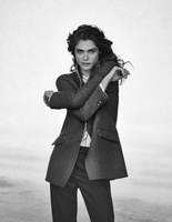 Лучшие традиции 90-х в рекламе Giorgio Armani