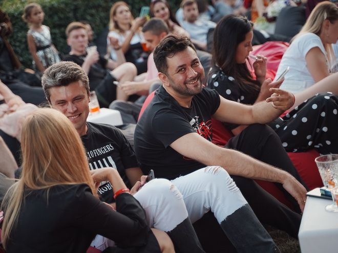 Киевская Точка G: On I Ona впервые создали иммерсивное шоу в ботсаду