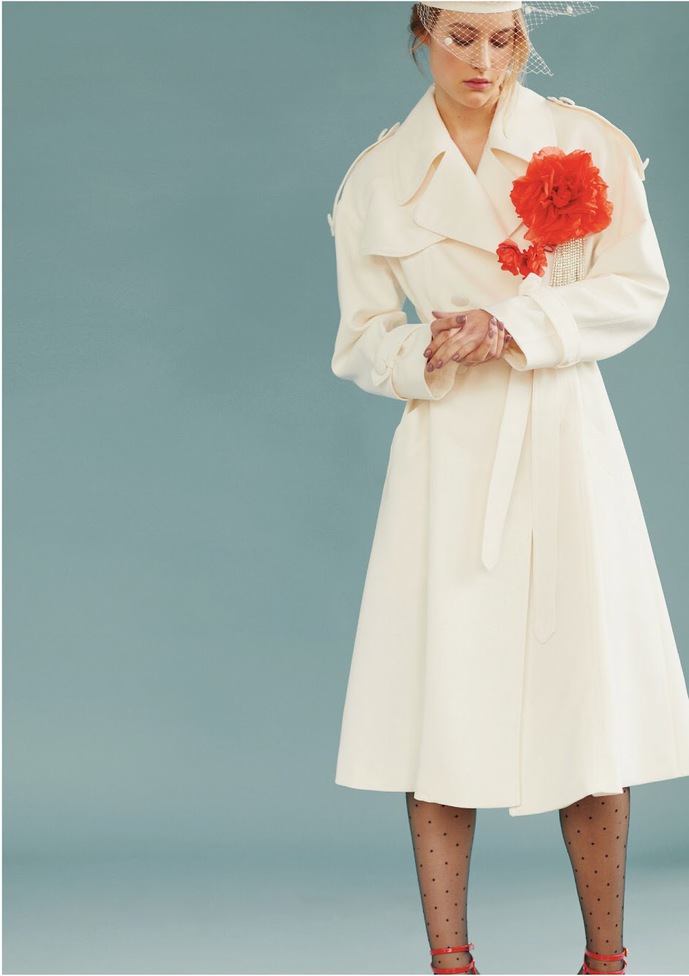 Речі з харизмою: жіночність і театральність в новій колекції Marianna Senchina Spring Summer 2019