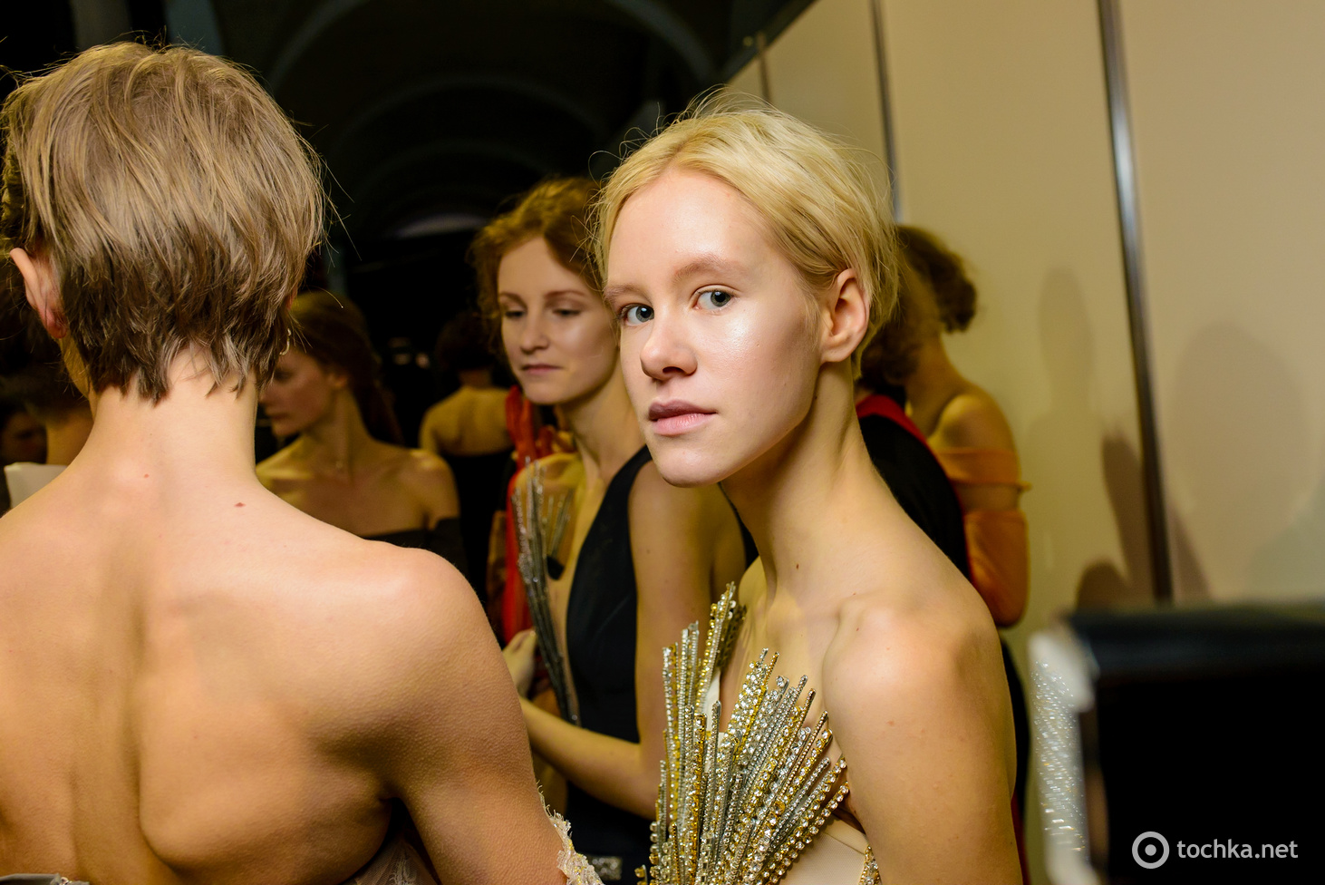 Backstage первого дня UFW FW 19-20