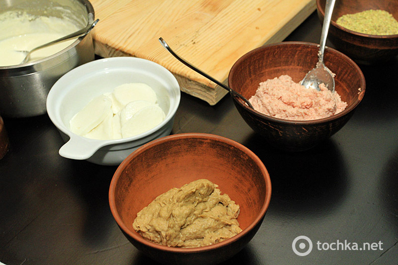 Шоу по приготовлению акробатической пиццы в ресторане La Forchetta, часть 2