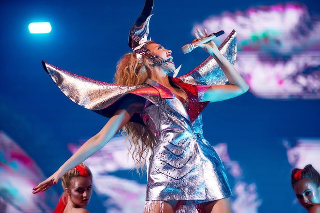 Оля Полякова