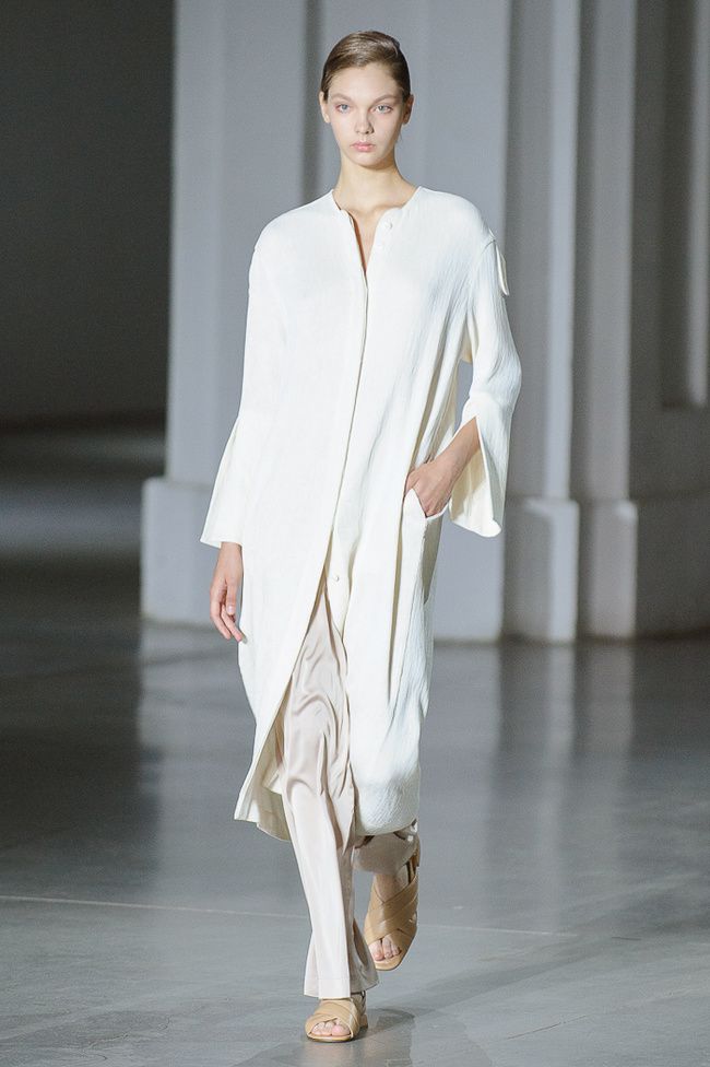 Показ VOROZHBYT & ZEMSKOVA на Ukrainian Fashion Week noseason sept 2021