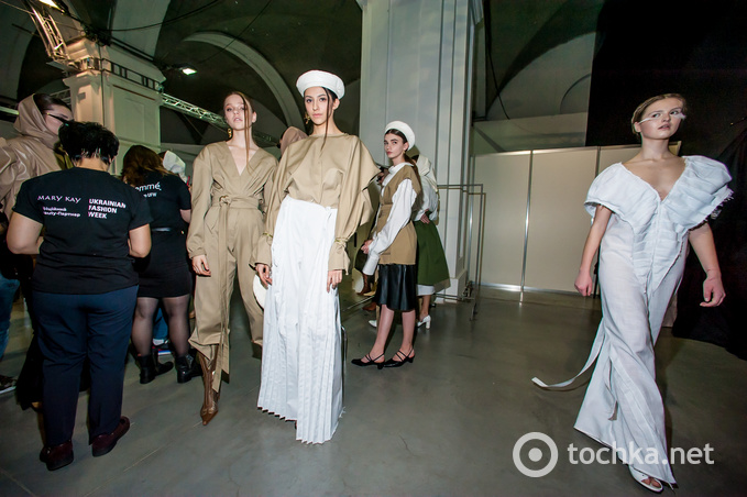 Backstage п'ятого дня UFW FW20 / 21