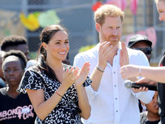 Меган Маркл и принц Гарри во время визита в Кейптаун, Южная Африка