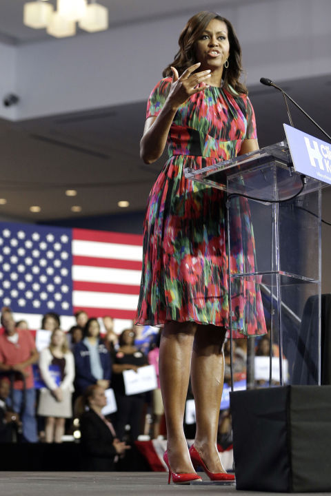 Уходи красиво: Мишель Обама стала иконой стиля 2016 года 