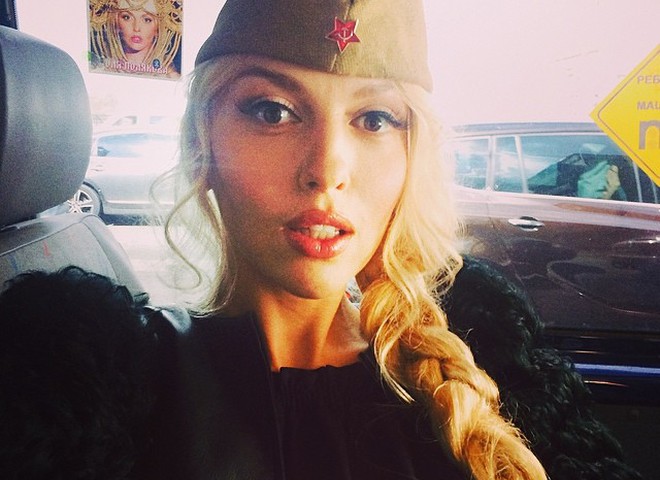 Оля Полякова