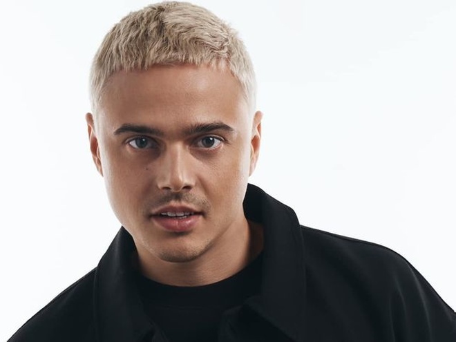 Alekseev запостив рідкісне фото зі своєю мамою