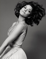 рекламная кампания сумок от Dior