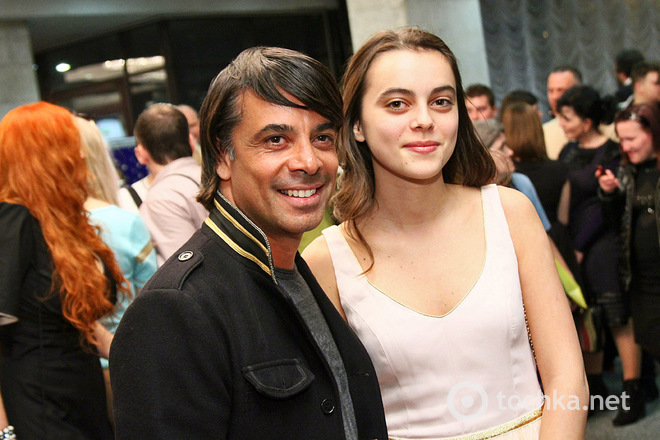 YUNА: красная дорожка