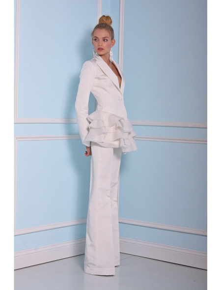 Свадебный костюм