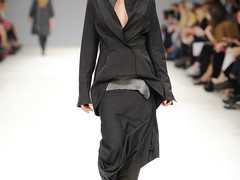 Показ ANNETTE GORTZ