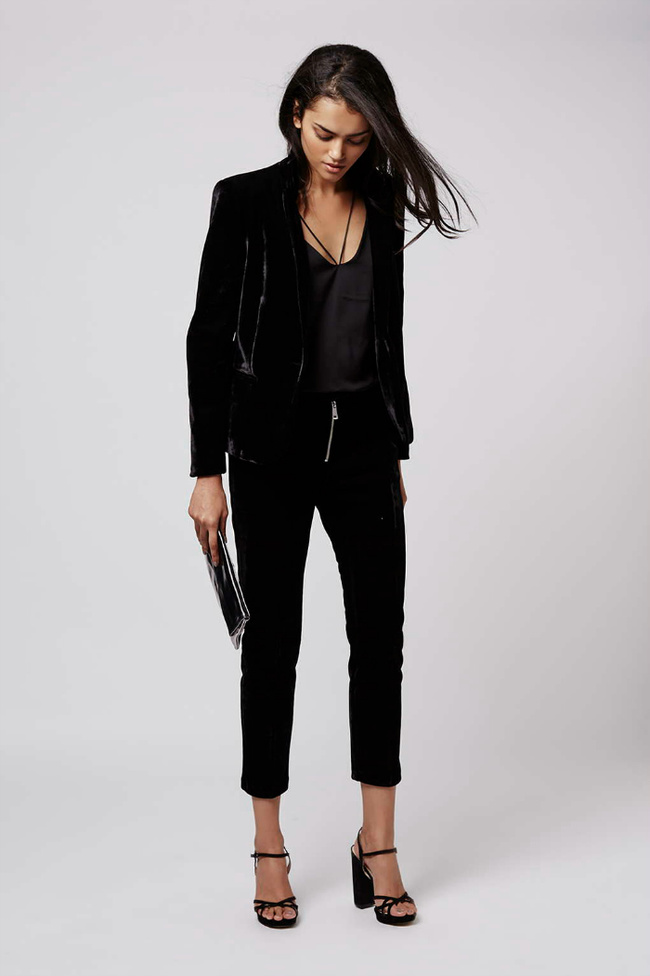 Что надеть на Новый год 2016: брючный костюм