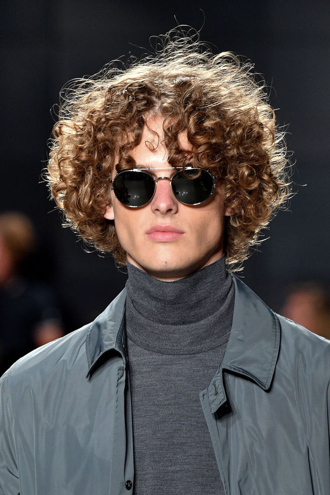 Модні стрижки: довгі