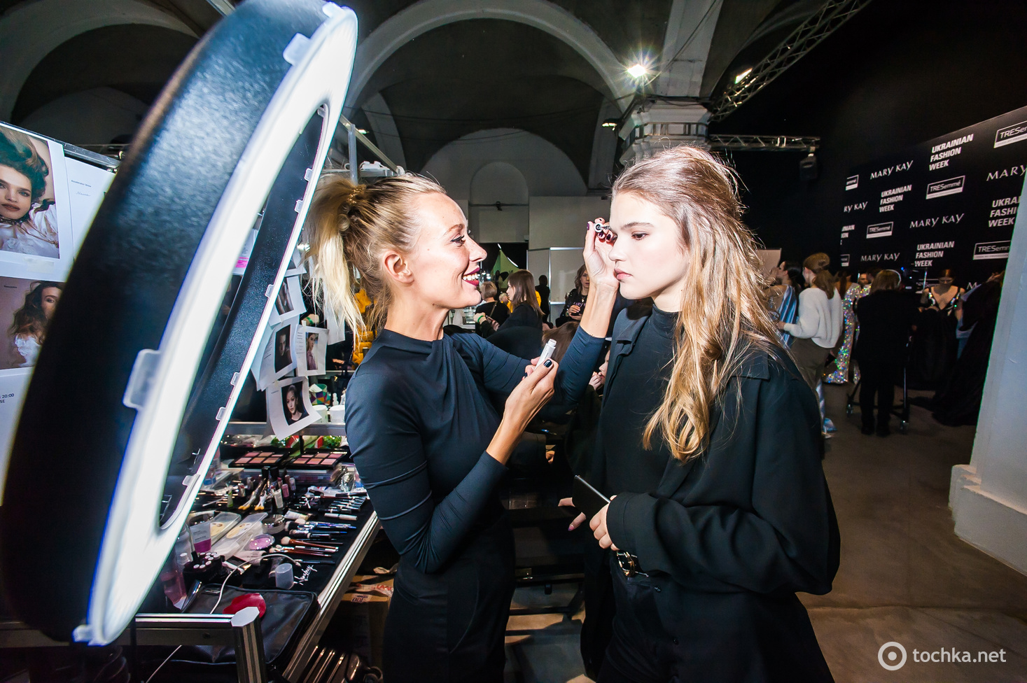Backstage первого дня UFW FW20/21
