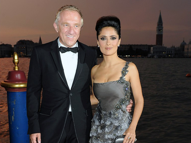 Дружини багатих чоловіків