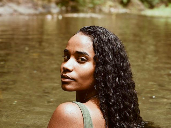 Тони-Энн Сингх