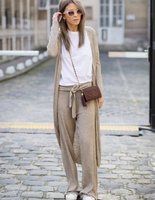 Как носить брючный костюм зимой: примеры street-style