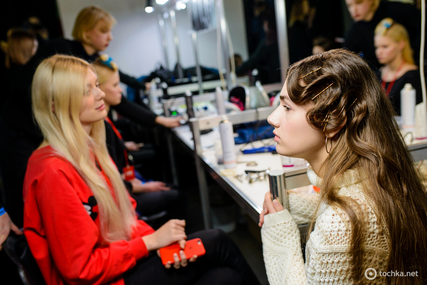 Backstage первого дня UFW FW 19-20