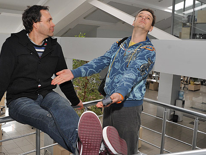 Два товарища