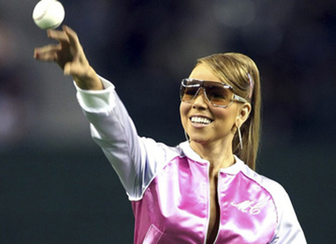 Мэрайя Керри - сексуальная бейсбольная болельщица