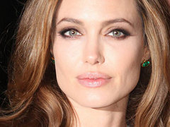 Лучшие бьюти-образы Анджелины Джоли