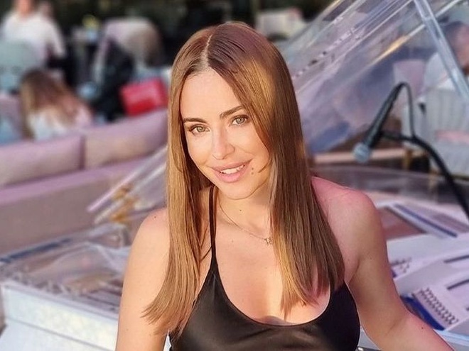 Лорак станцювала в боді на підборах з бойфрендом і знову вимкнула коментарі