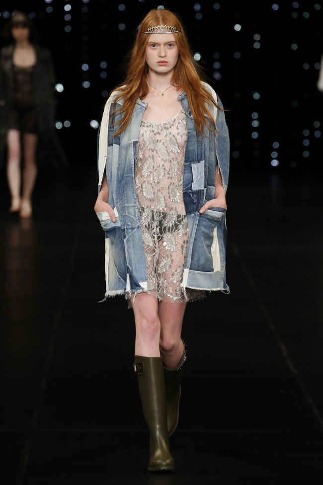 Що носити влітку: Saint Laurent