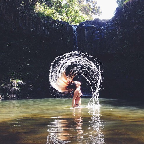 JAY ALVARREZ