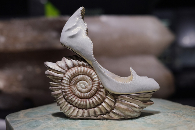 Виставка футуристичного взуття