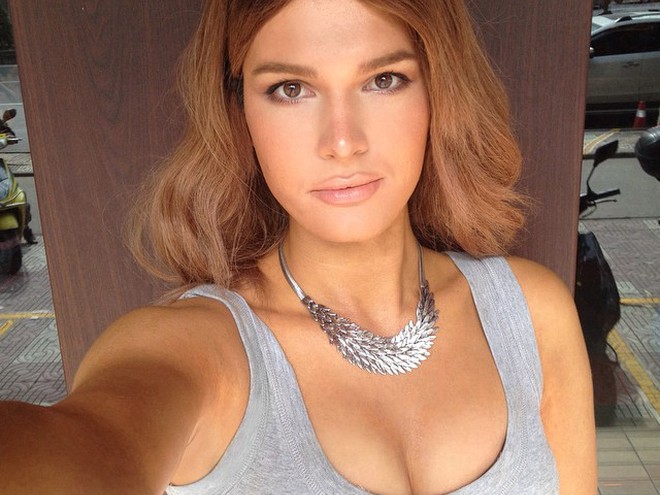 Борис Апрель