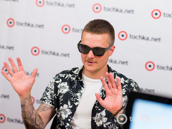 Фронтмен группы O.Torvald Женя Галич