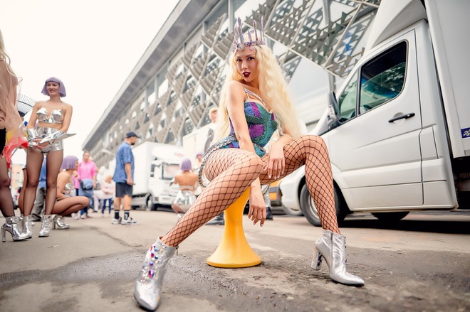 Оля Полякова