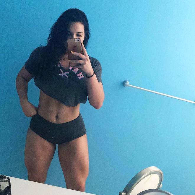 Natascha (Naty) Encinosa - девушка с мега попой